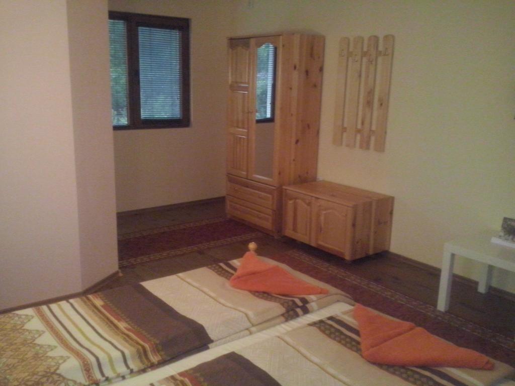 Guest House Friends Emen Pokój zdjęcie
