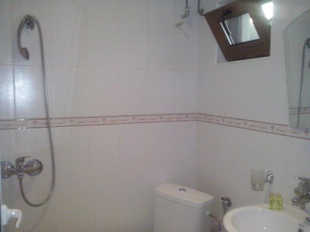Guest House Friends Emen Pokój zdjęcie